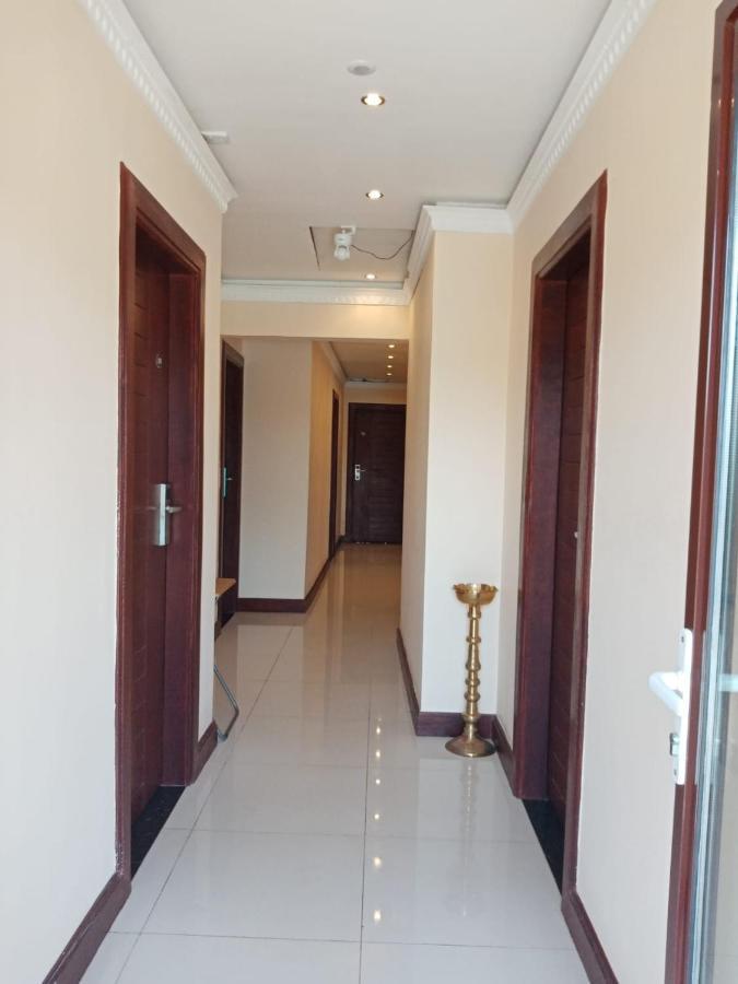 Mercuryfm 101 Yarl Mercury Inn - Jaffna Buitenkant foto